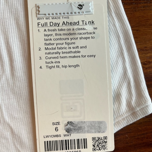 NWT Lululemon Tank - Sz 6 - Picture 5 of 6